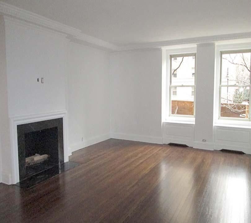 1st image of 455 E 85th St