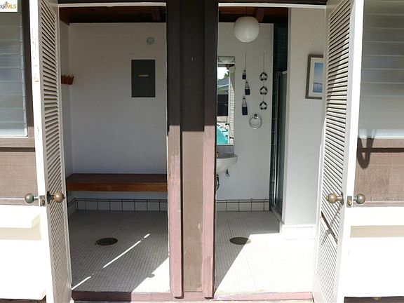 4th image of 118 Shady Ln