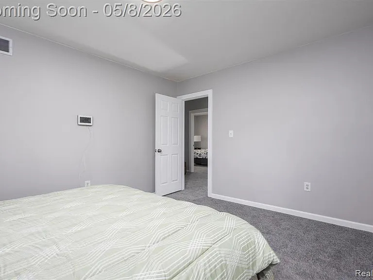 120 Woodland St — Photo 40