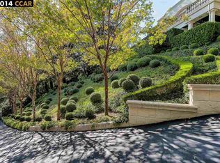 26 Coachwood Ter, Orinda, CA 94563