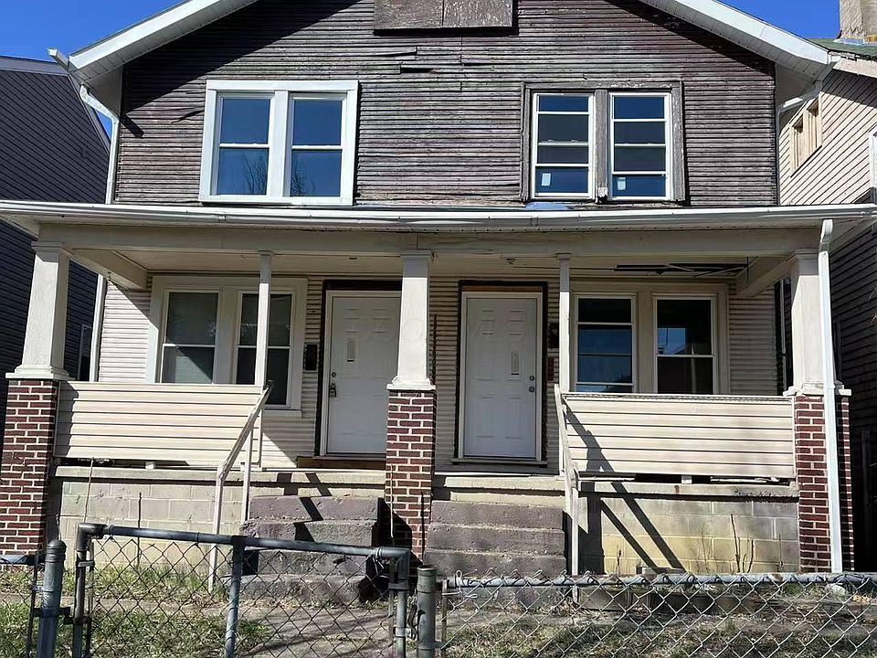 1st image of 1074-1076 E 15th Ave