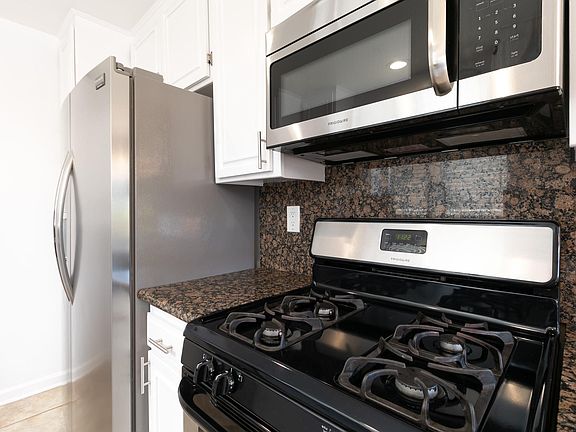 5th image of 1946 Selby Ave APT 101