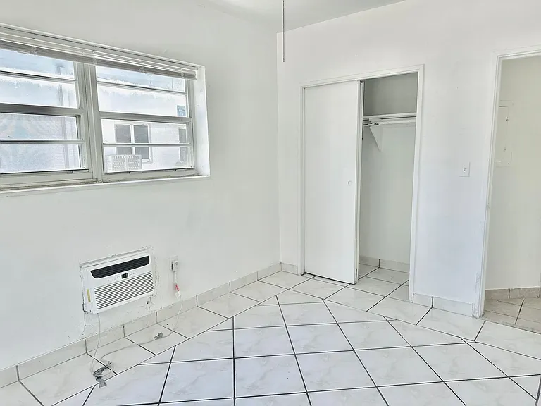 1604 Bay Rd — Photo 3
