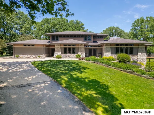1155 165th St, Nora Springs, IA 50458