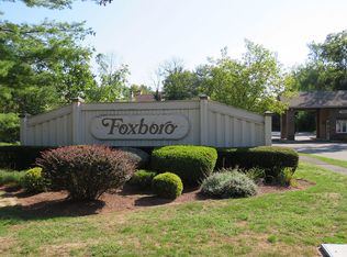 22 Fox Run Ct, Newington, CT 06111