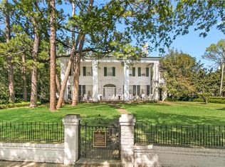 5705 Saint Charles Ave, New Orleans, LA 70115