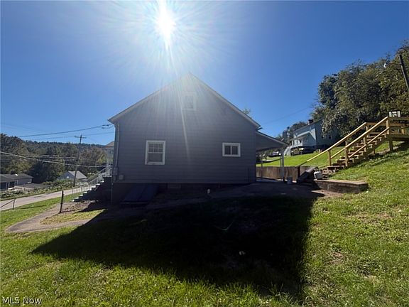 3rd image of 53749 Pike St