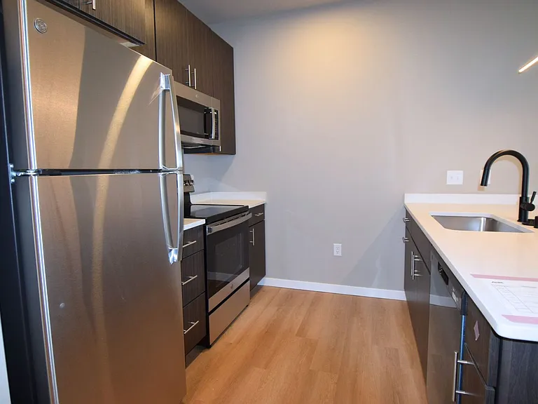 The Tuxedo Apartments — Photo 39