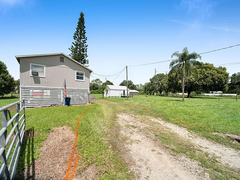 2950 Packinghouse Rd — Photo 20