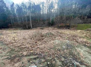 60 Frazier Ln, Olive Hill, KY 41164