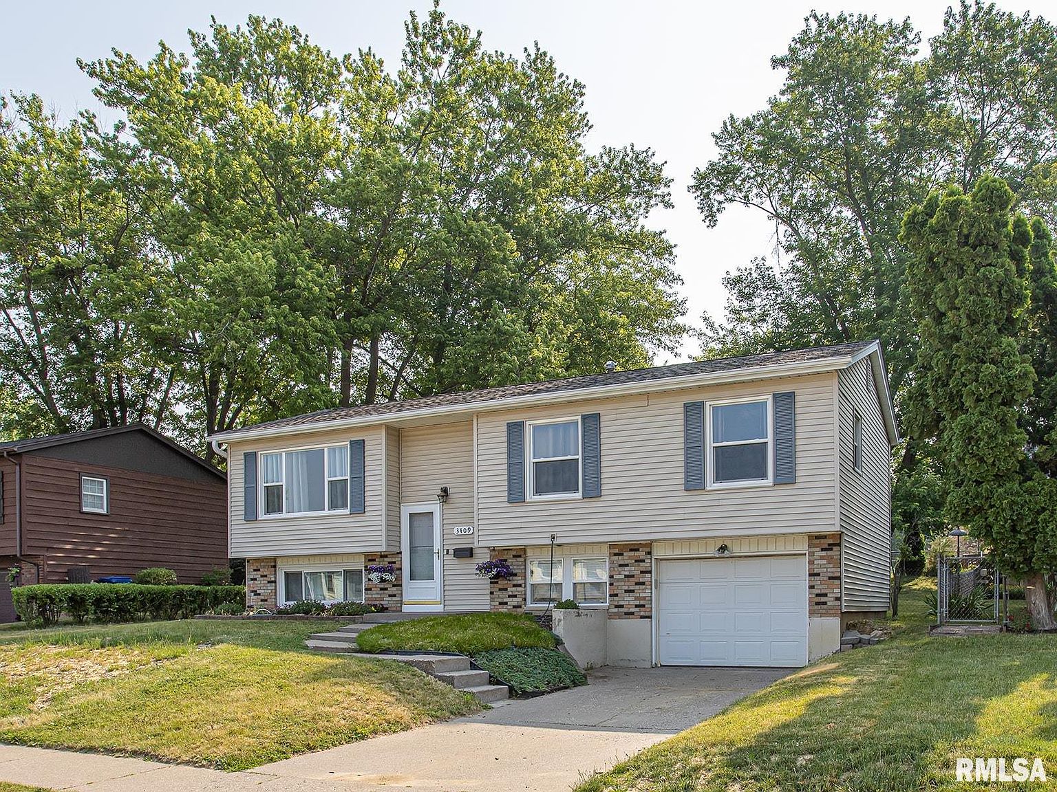 3409 Greenbrier Dr, Bettendorf, IA 52722 Zillow