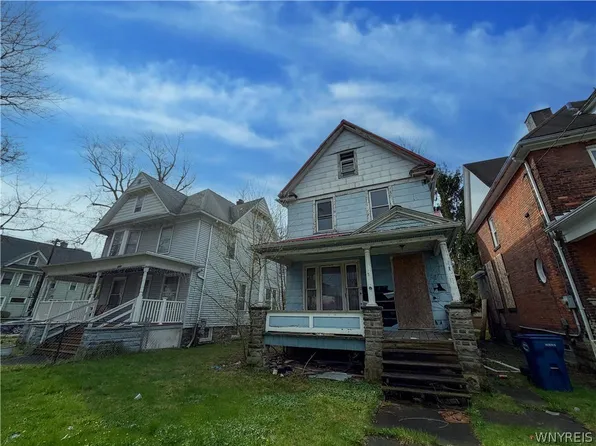 1879 Pierce Ave, Niagara Falls, NY 14301