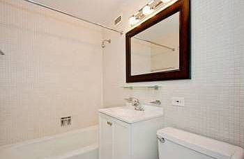 3rd image of 2626 N Lakeview Ave APT 2608