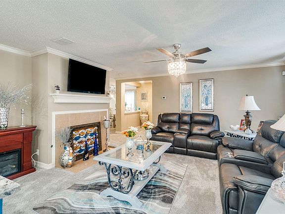 4th image of 7702 Cresswell Dr