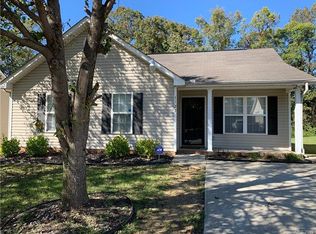 1122 Maria Christina Ln, Charlotte, NC 28214