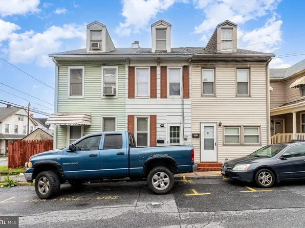 305 Bessemer St, Steelton, PA 17113