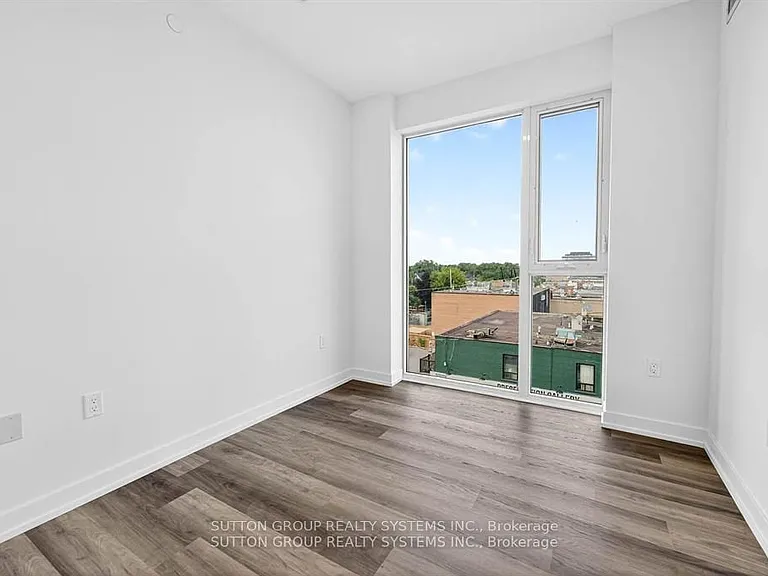 6 Chartwell Rd #402 — Photo 17