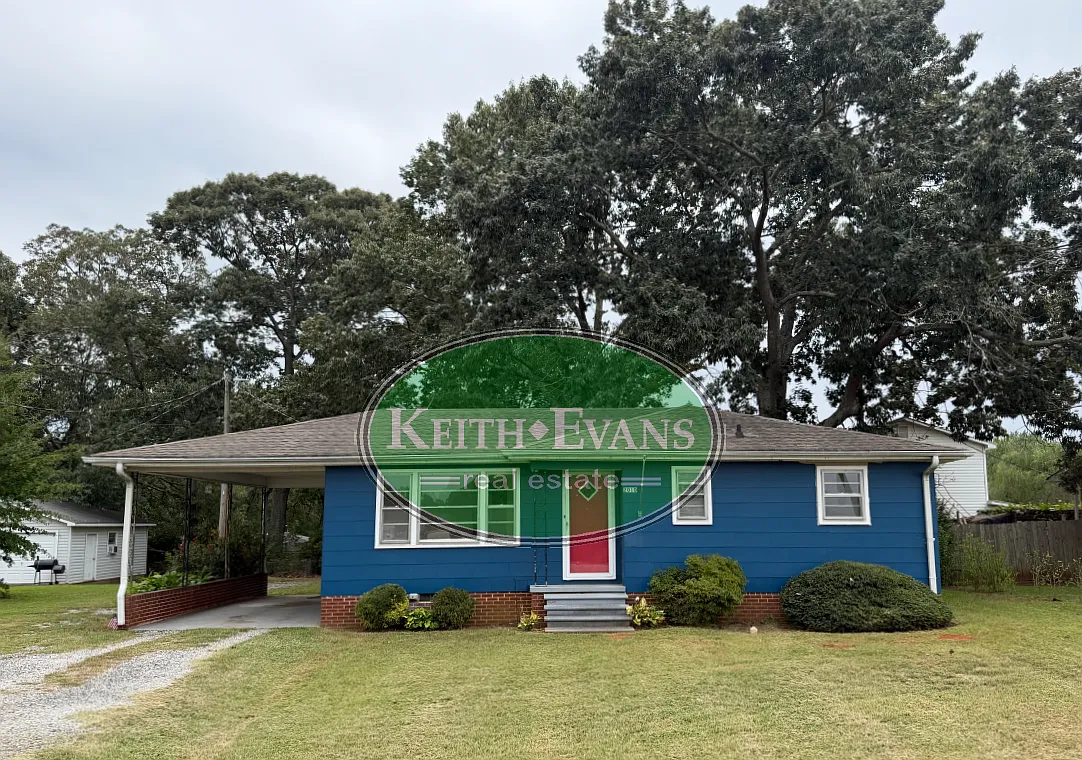 3 bed, 1026 sqft, $1,095 — Photo 1