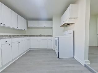 548 1/2 N B, Winchester, VA 22601
