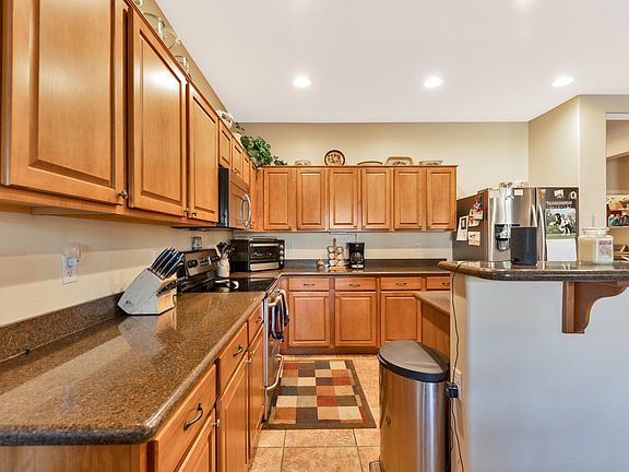5th image of 2862 W William Ln