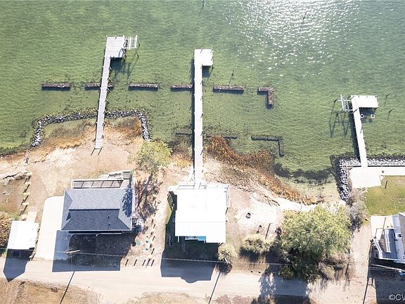 2nd image of 144 Bayshore Ave