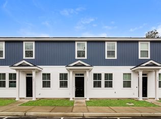 121 Morning Line Dr, Moncks Corner, SC 29461