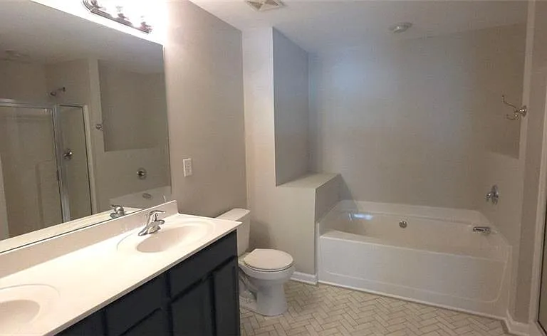 1122 Treymont Ln — Photo 8