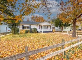 815 N 7th St, Arkansas City, KS 67005