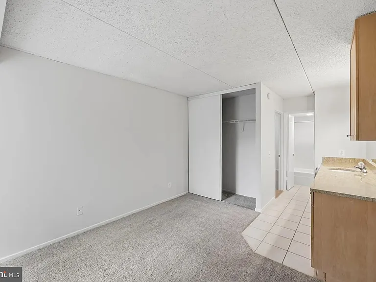 60 S Van Dorn St #202 — Photo 16