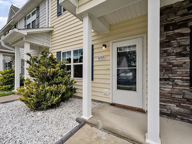 602 Justice Farm Dr — Photo 2