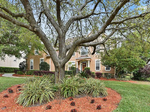 3rd image of 12547 Highview Dr