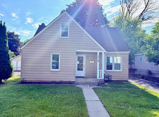 1318 Pine Grove Ave, Round Lake Beach, IL 60073