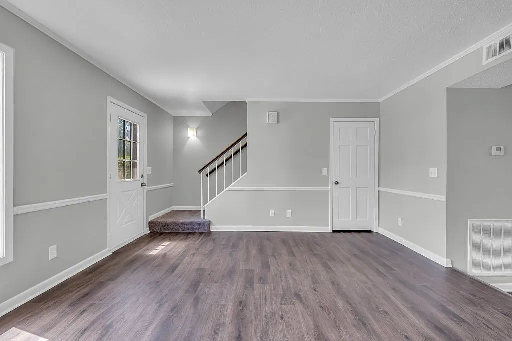 2 bed, 1.5 bath, 1165 sqft, $945 — Photo 4