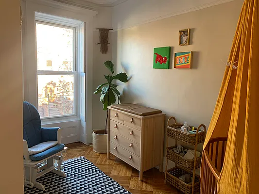 Rented by Compass | media 22