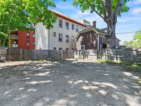 4th image of 272 State Street