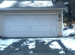 434 Dogwood Ter, Buffalo Grove, IL 60089