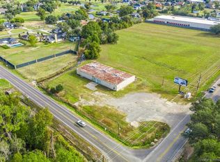3130 Country Club Rd, Lake Charles, LA 70605