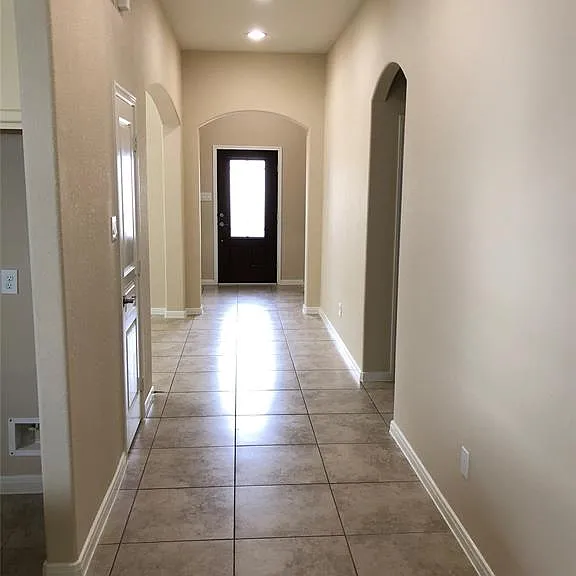 4827 Terrance Fall Dr — Photo 2