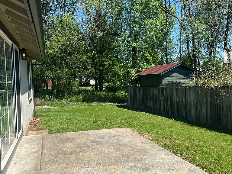 850 SW Agee St — Photo 12