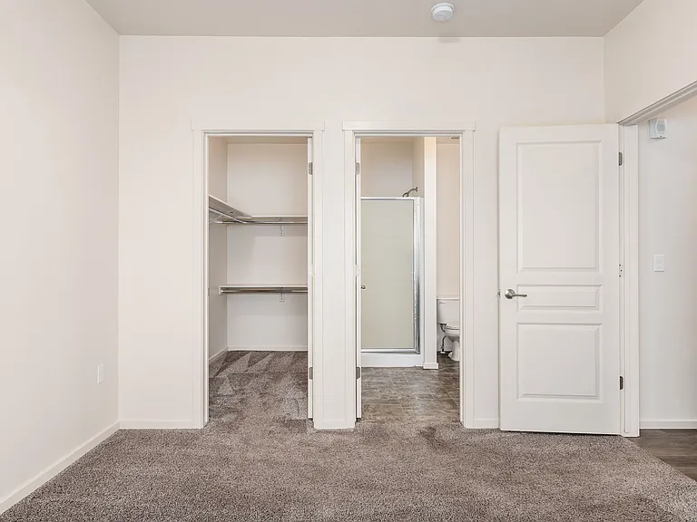 Legacy at 50th St Apartments — Photo 17