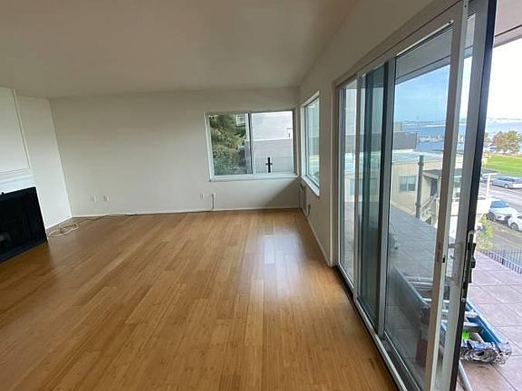 4th image of 1727 Harbor Ave SW Unit N202