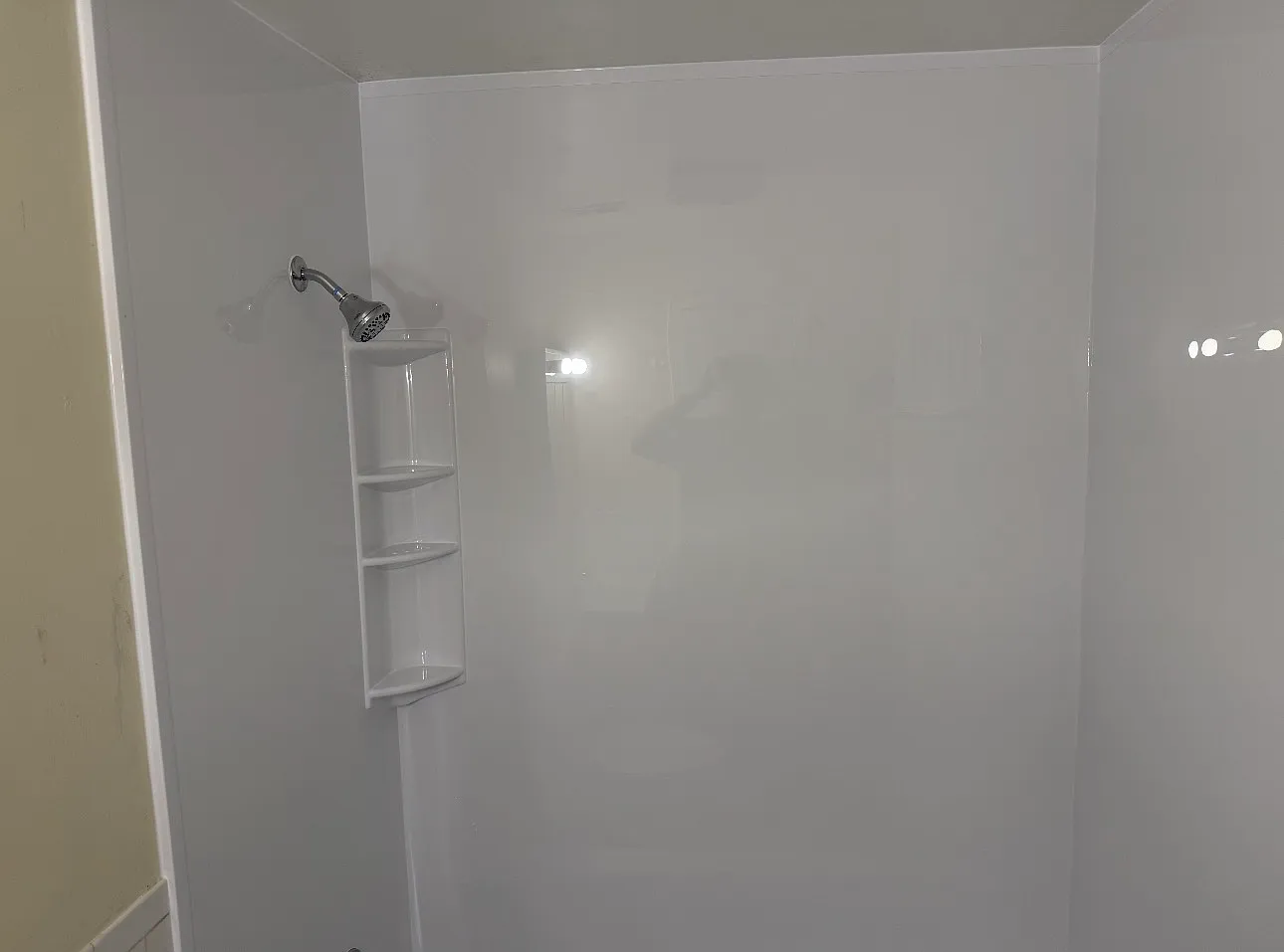 1 bed, 975 sqft, $2,600 — Photo 2