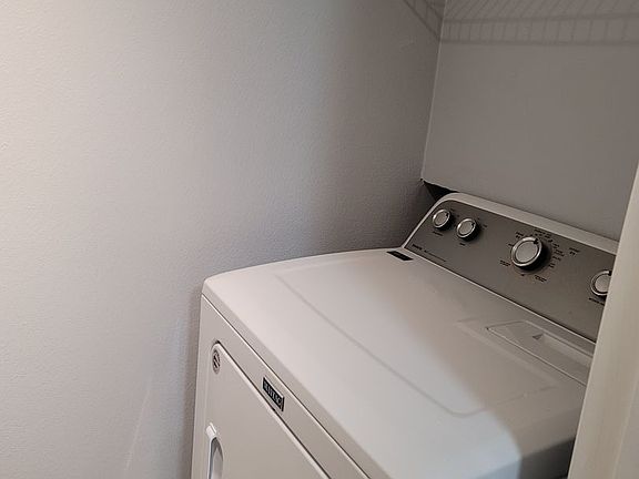 5th image of 5608 Pinnacle Heights Cir APT 306
