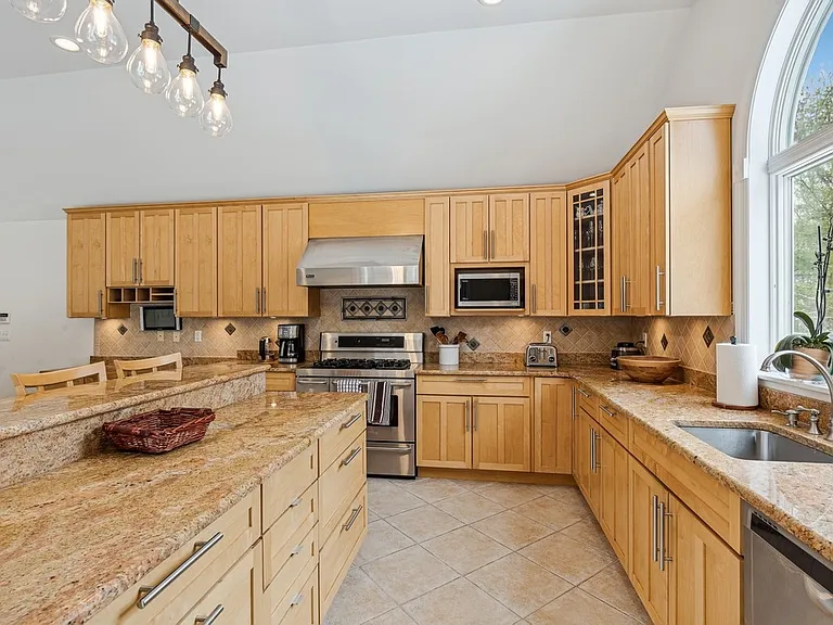 3 Corbett Dr — Photo 6