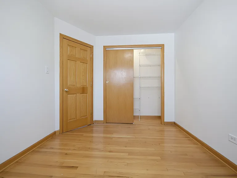 4416 N Kostner Ave #2C — Photo 10