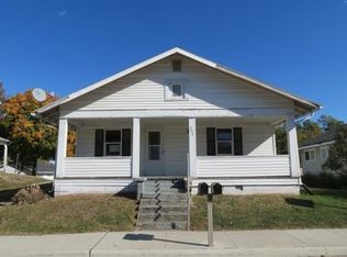 209 S Main St, Summitville, IN 46070