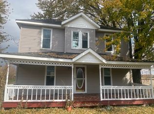 91237 Old Swamp Rd, Decatur, MI 49045