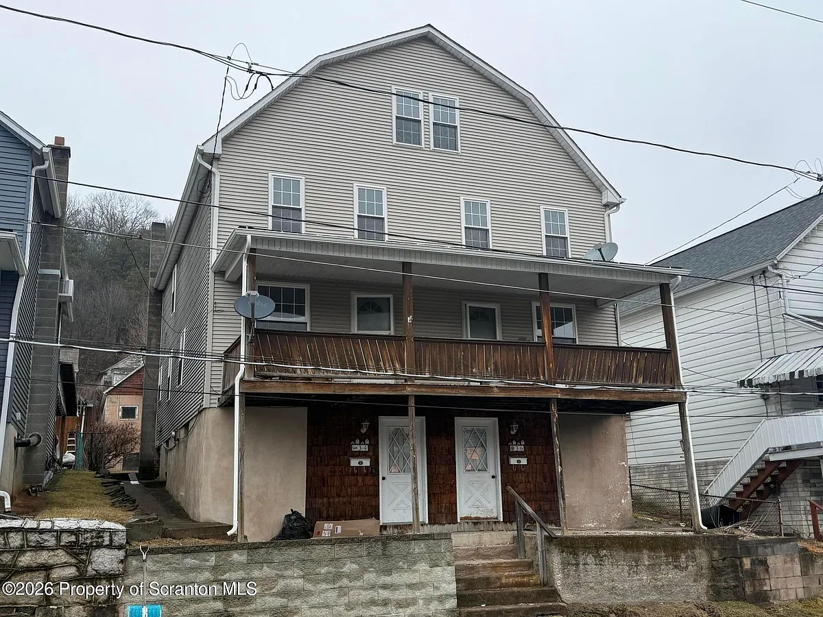 Building Photo - 34 Arch St #1