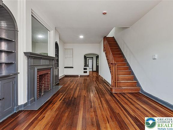 5th image of 25 W Coal St
