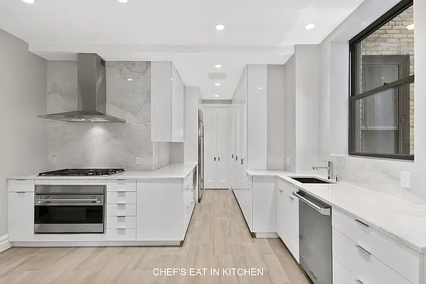 Sold by James Development Corp | media 22